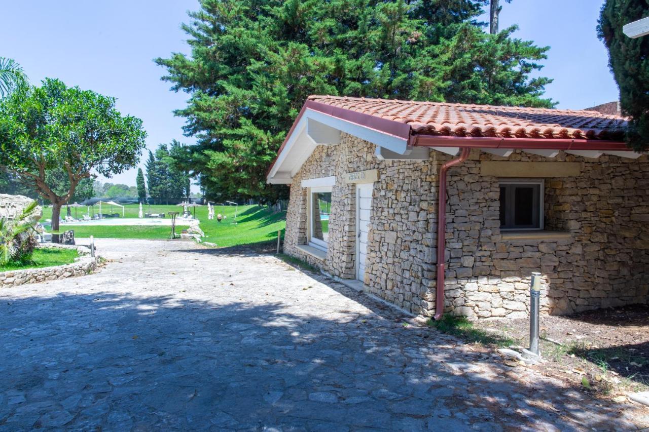 Aparthotel Tenuta Don Carmelo *